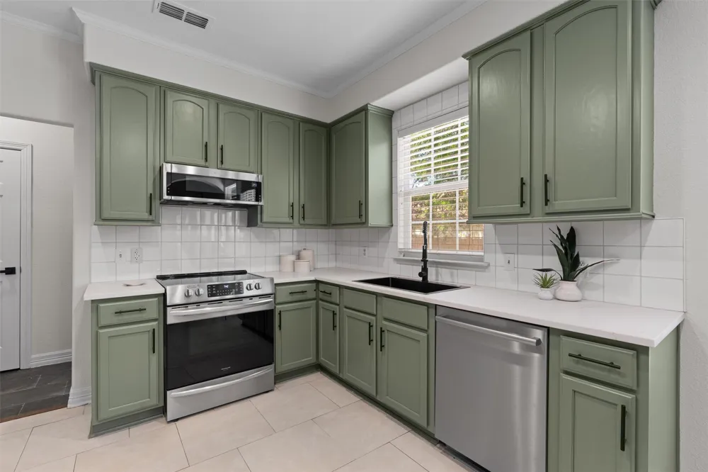 312 Country Club Drive La Grange, TX 78945