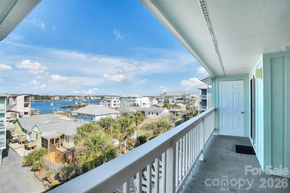 1013 Carolina Beach Avenue Carolina Beach, NC 28428