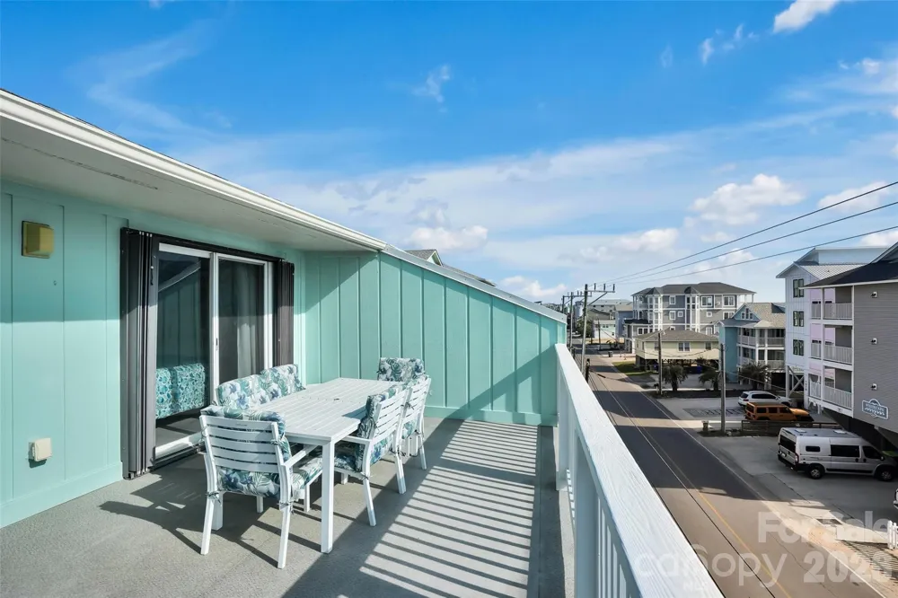 1013 Carolina Beach Avenue Carolina Beach, NC 28428