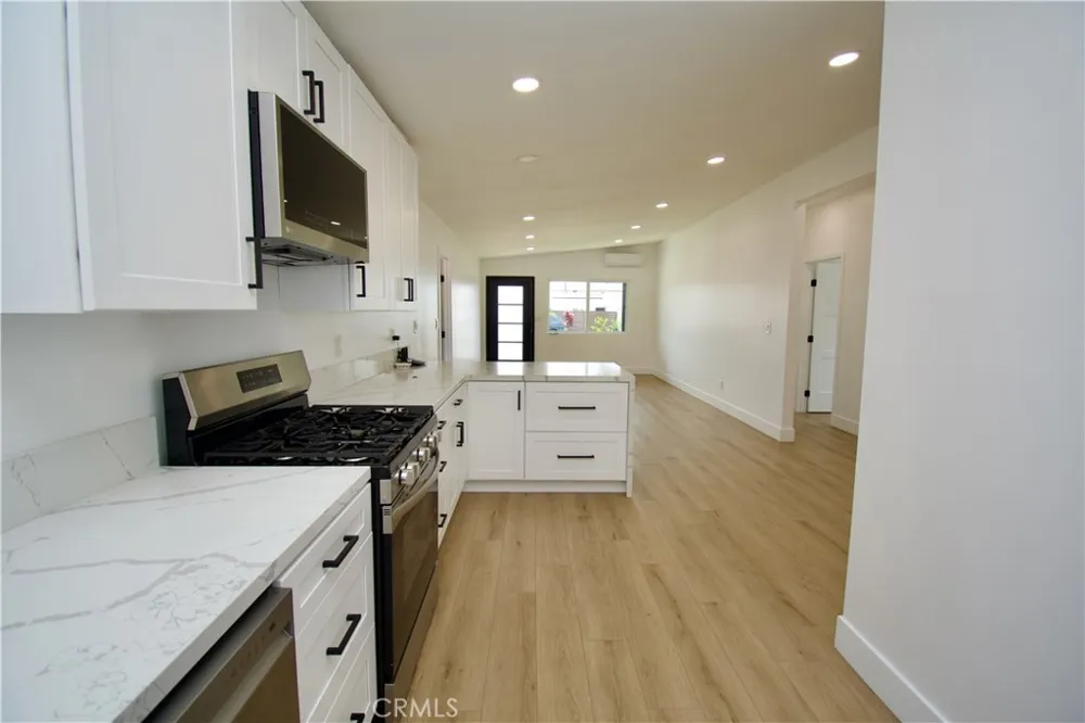 820 Iris Imperial Beach, CA 91932