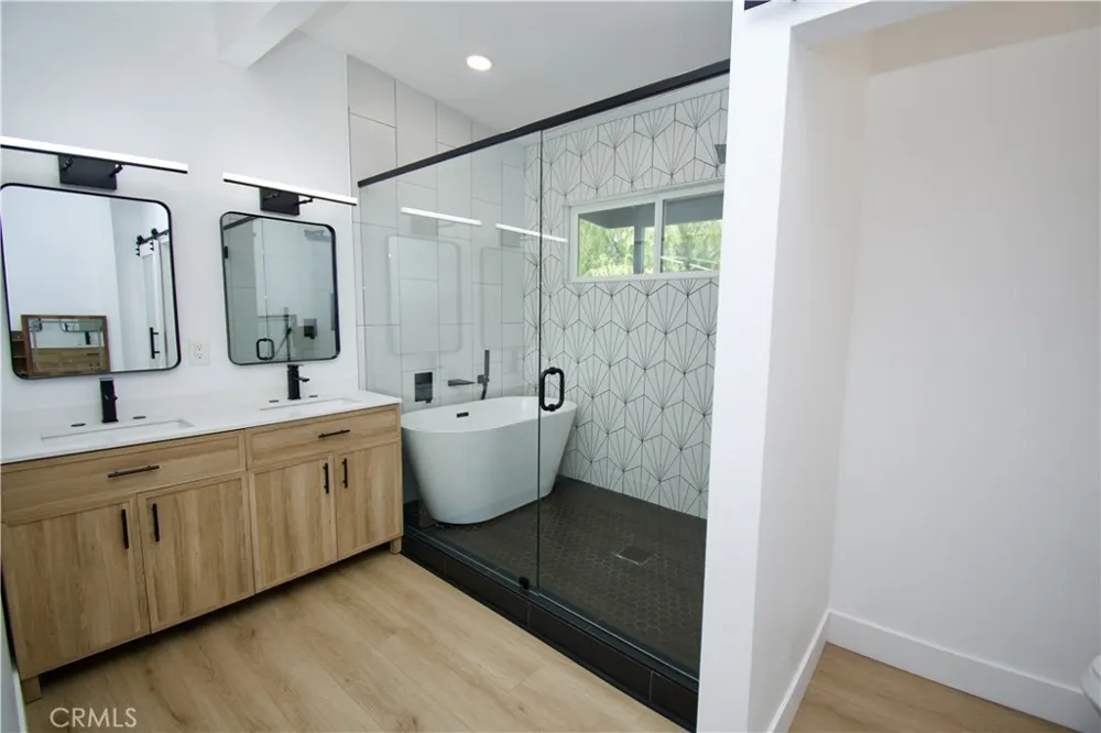 820 Iris Imperial Beach, CA 91932