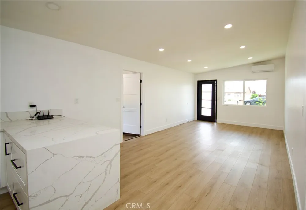 820 Iris Imperial Beach, CA 91932