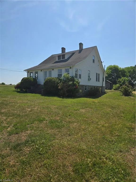 5022 Mt Hermon Rock Creek Road Snow Camp, NC 27349