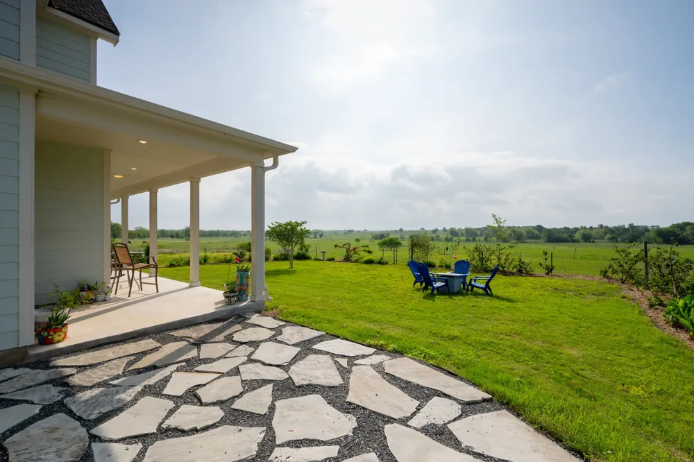 1662 County Road 465 Coupland, TX 78615
