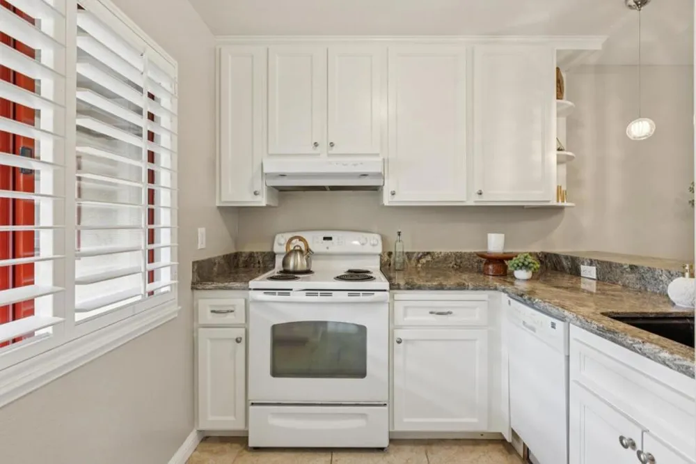 443 Alberto Way #B218 Los Gatos, CA 95032