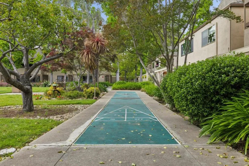 443 Alberto Way #B218 Los Gatos, CA 95032