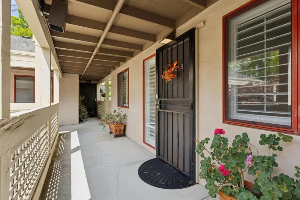 443 Alberto Way #B218 Los Gatos, CA 95032