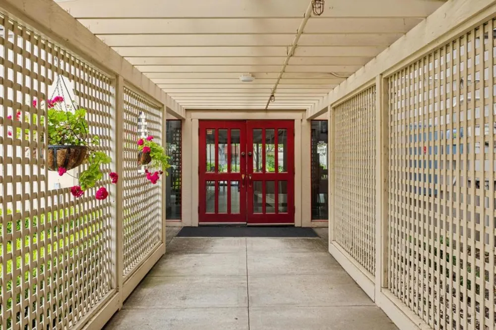443 Alberto Way #B218 Los Gatos, CA 95032