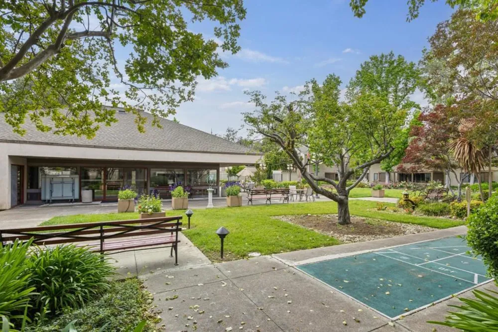 443 Alberto Way #B218 Los Gatos, CA 95032