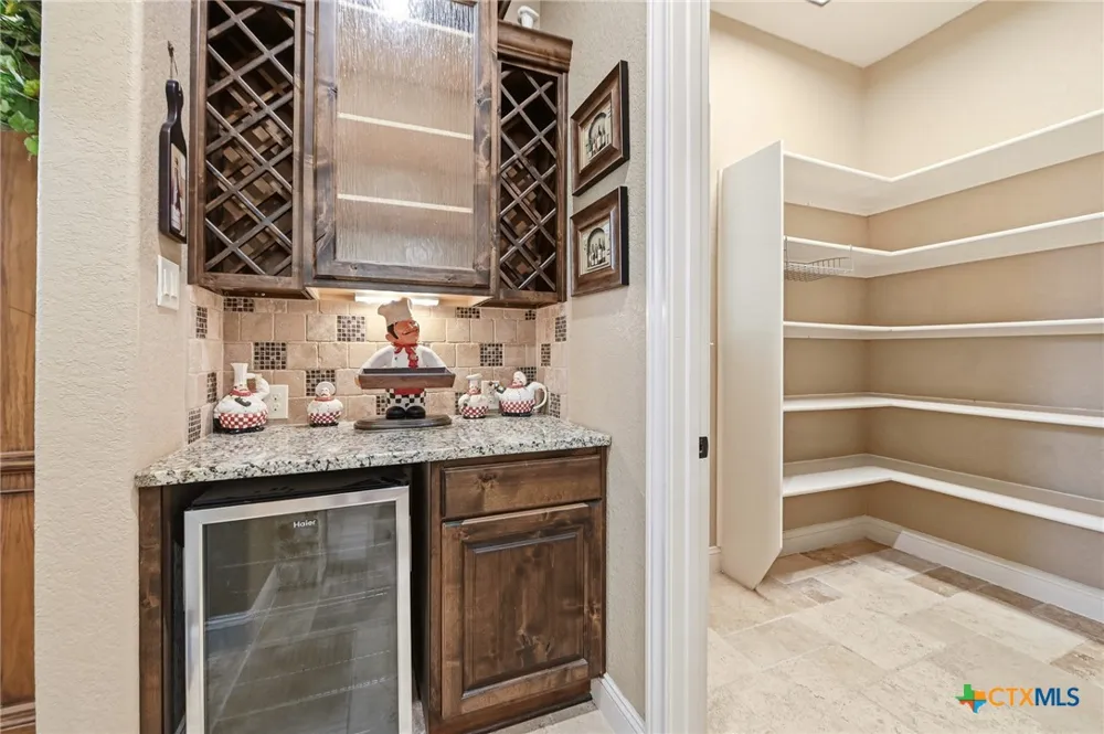 324 Heavens Way San Antonio, TX 78260