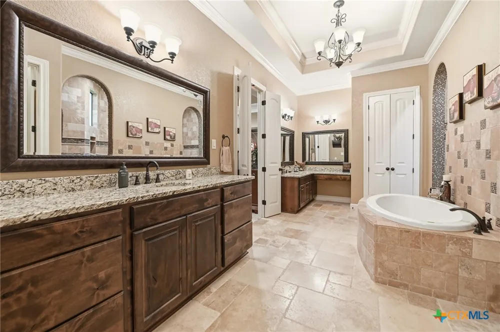 324 Heavens Way San Antonio, TX 78260