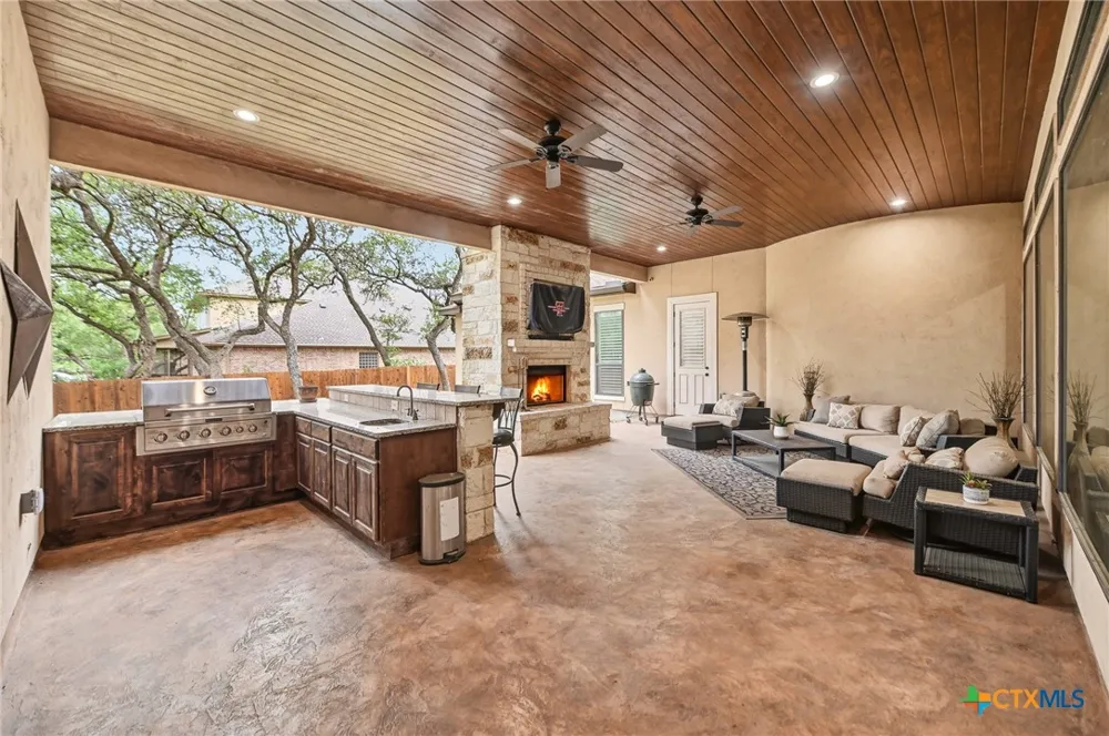324 Heavens Way San Antonio, TX 78260