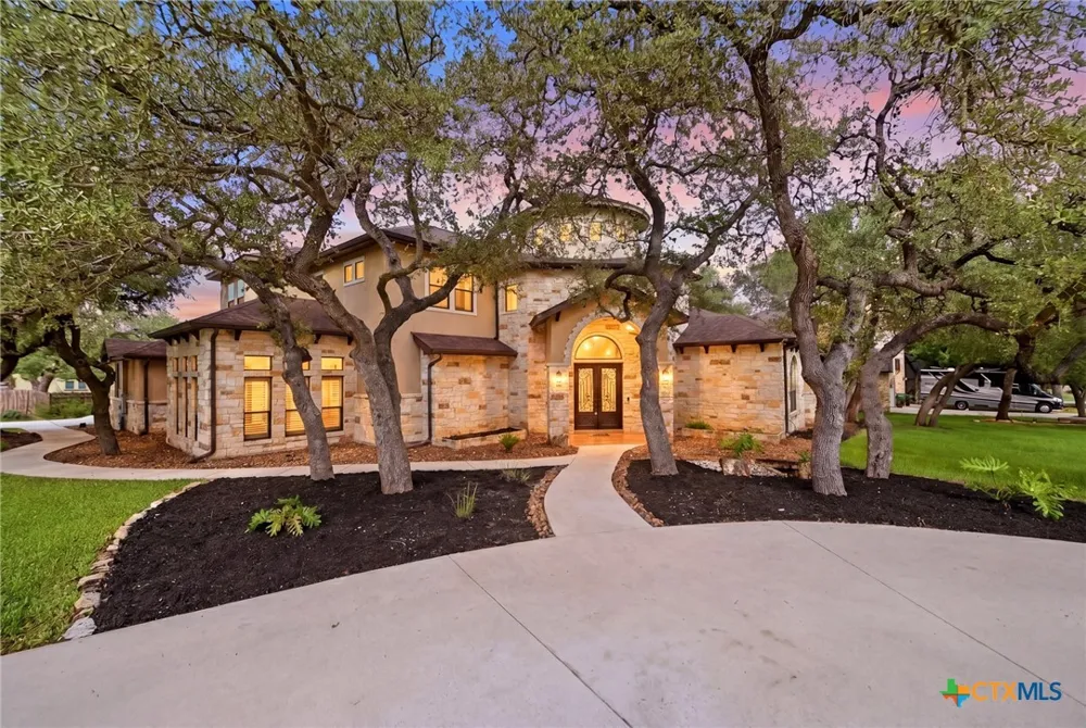 324 Heavens Way San Antonio, TX 78260
