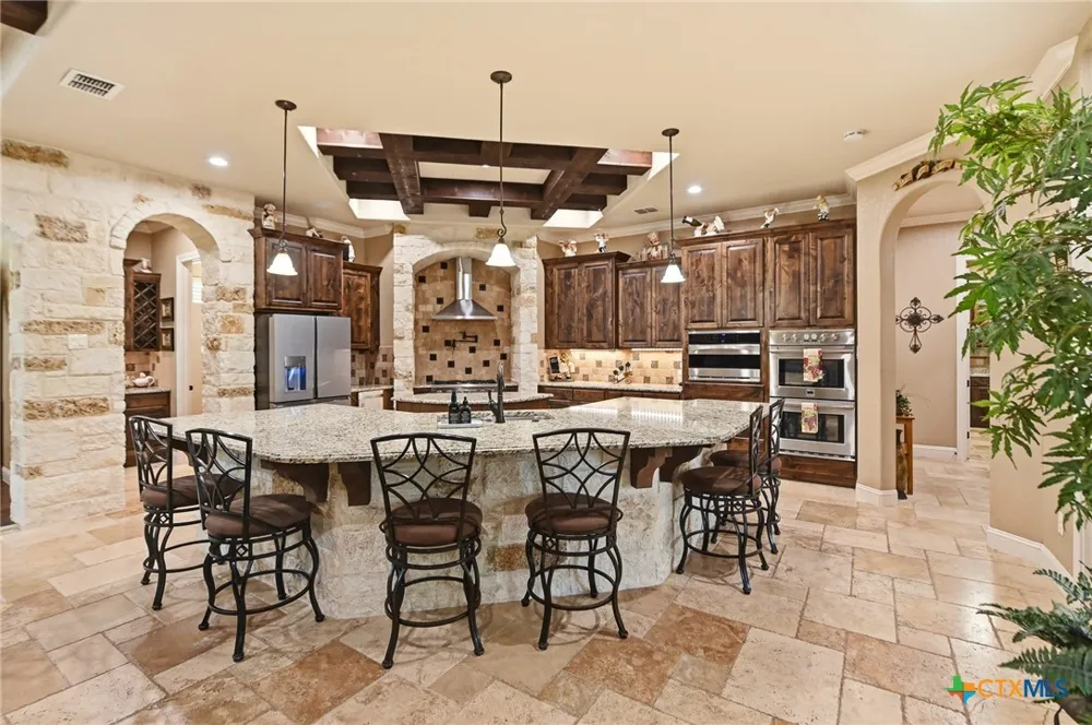 324 Heavens Way San Antonio, TX 78260