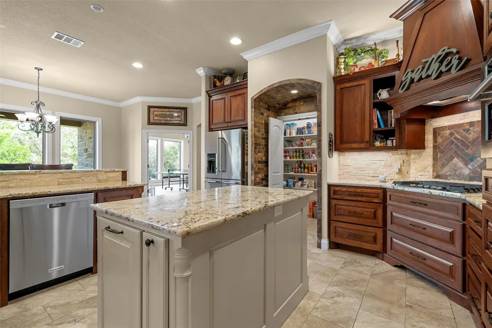 14690 Chapel Road Lorena, TX 76655
