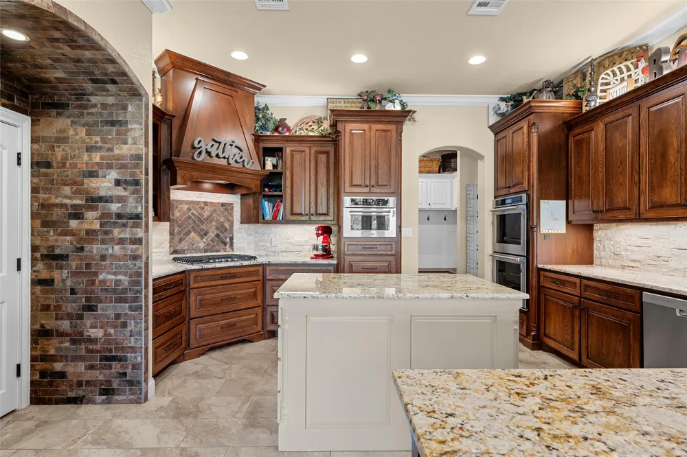 14690 Chapel Road Lorena, TX 76655