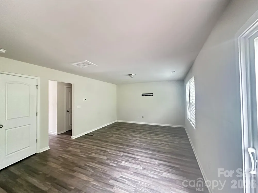 1050 Glenbriar Court Woodleaf, NC 27054