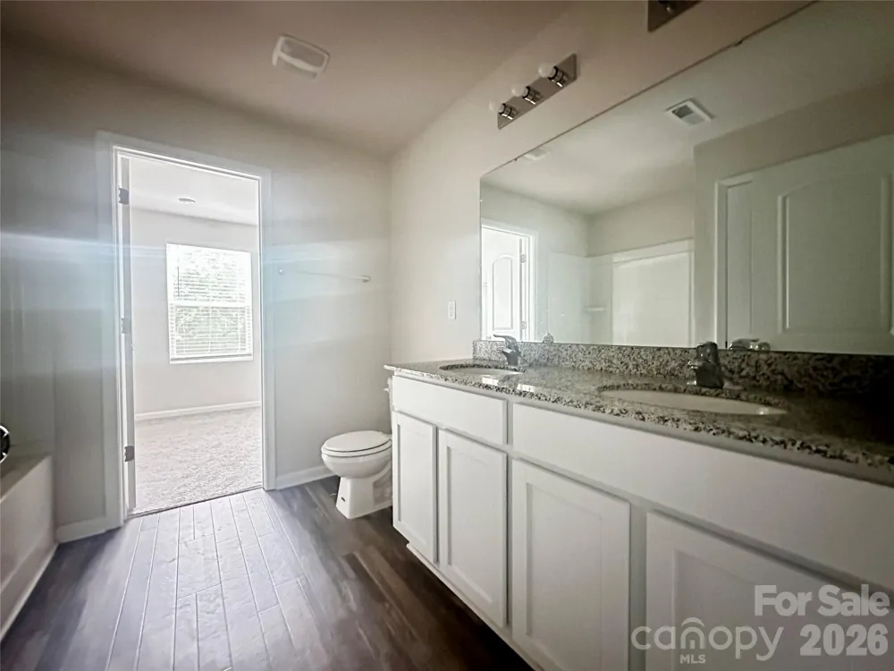 1050 Glenbriar Court Woodleaf, NC 27054