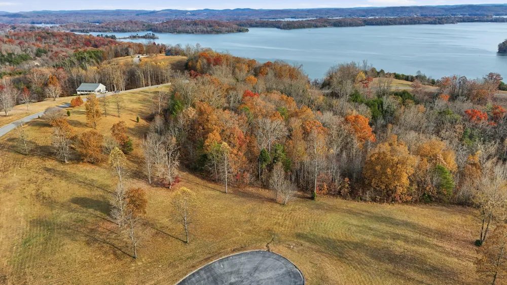 145 Quail Hollow Cove Spring City, TN 37381