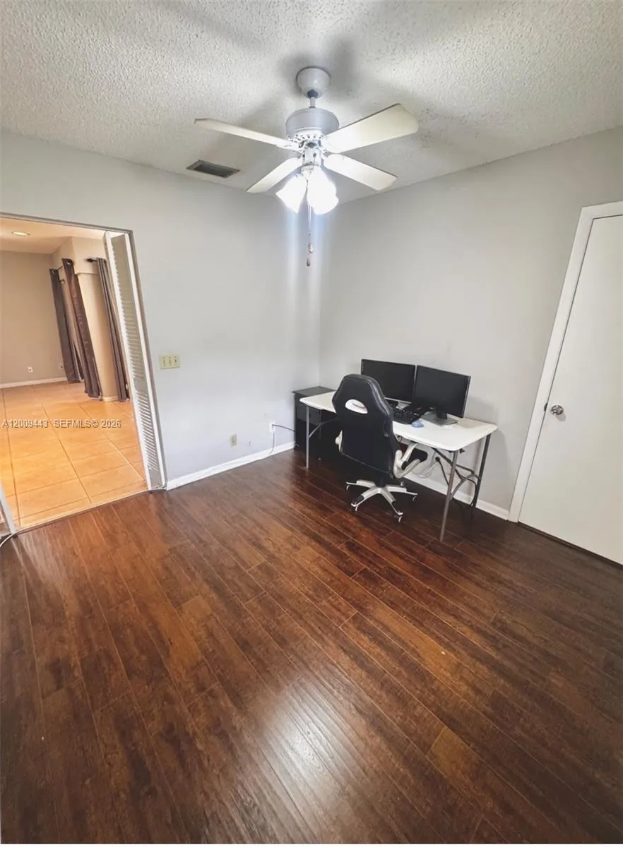 6125 Elsinore Cir Green Acres, FL 33463