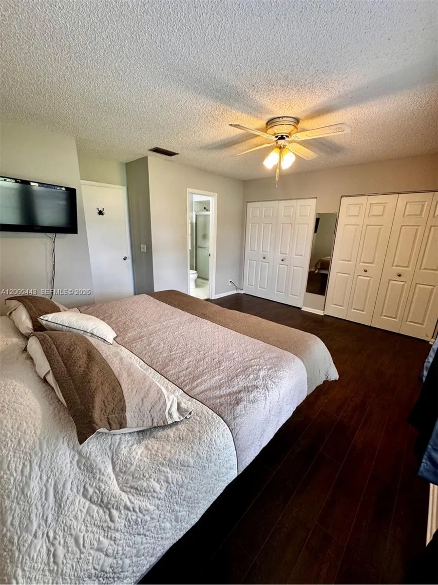 6125 Elsinore Cir Green Acres, FL 33463