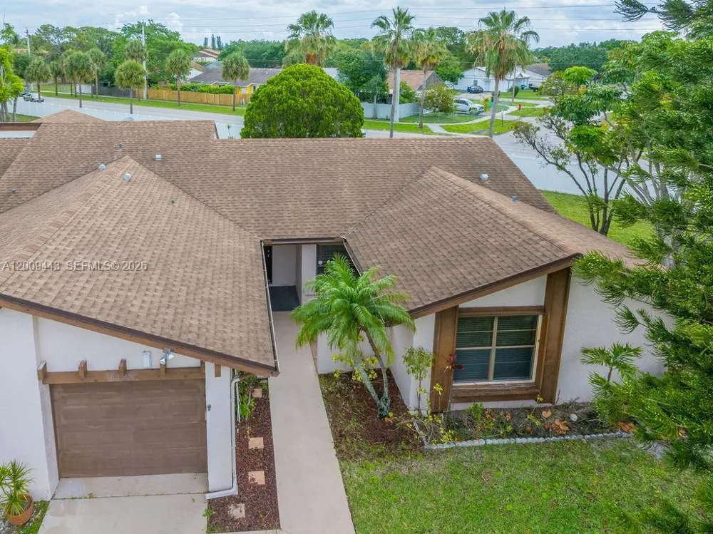 6125 Elsinore Cir Green Acres, FL 33463