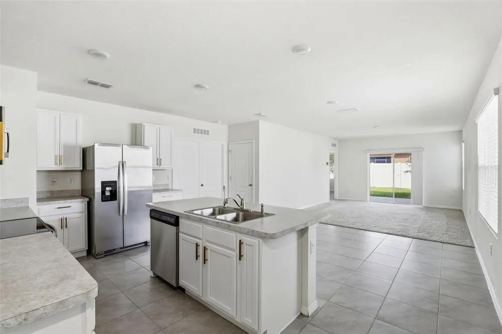 6777 HUNTLEIGH HAMMOCK ROAD Harmony, FL 34773