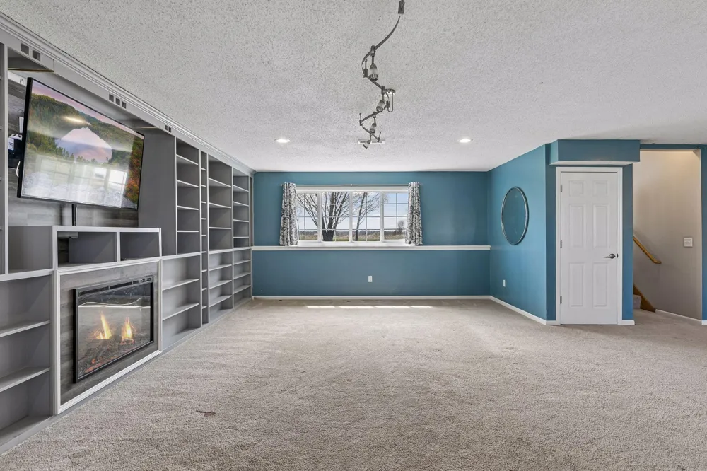 13556 355th Street Lindstrom, MN 55045