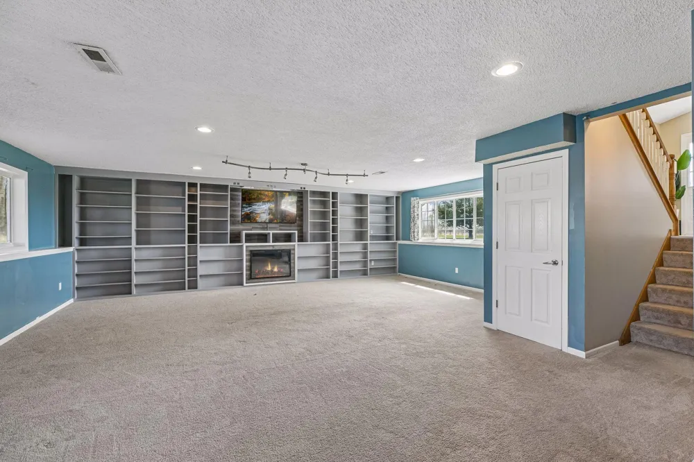 13556 355th Street Lindstrom, MN 55045
