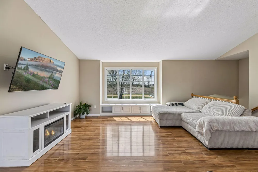 13556 355th Street Lindstrom, MN 55045