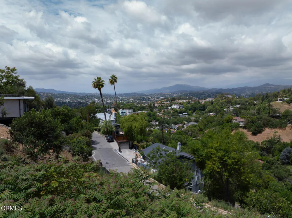 2131 Hanscom Drive South Pasadena, CA 91030