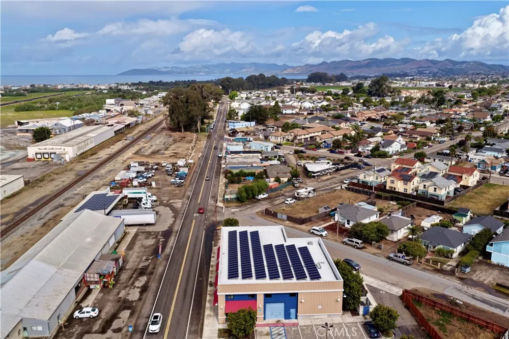 1515 Ocean Oceano, CA 93445