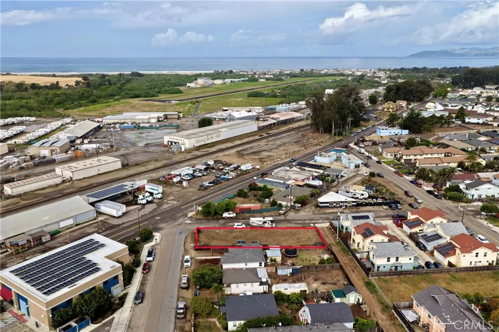 1515 Ocean Oceano, CA 93445