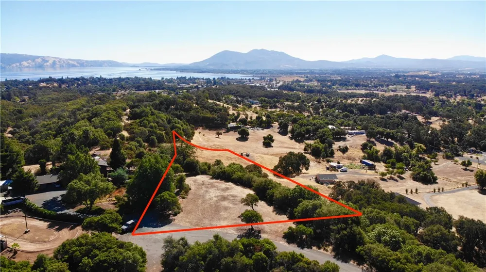 1985 Bastian Court Lakeport, CA 95453