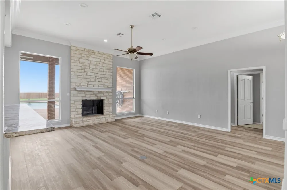 1031 Fm 20 Seguin, TX 78155