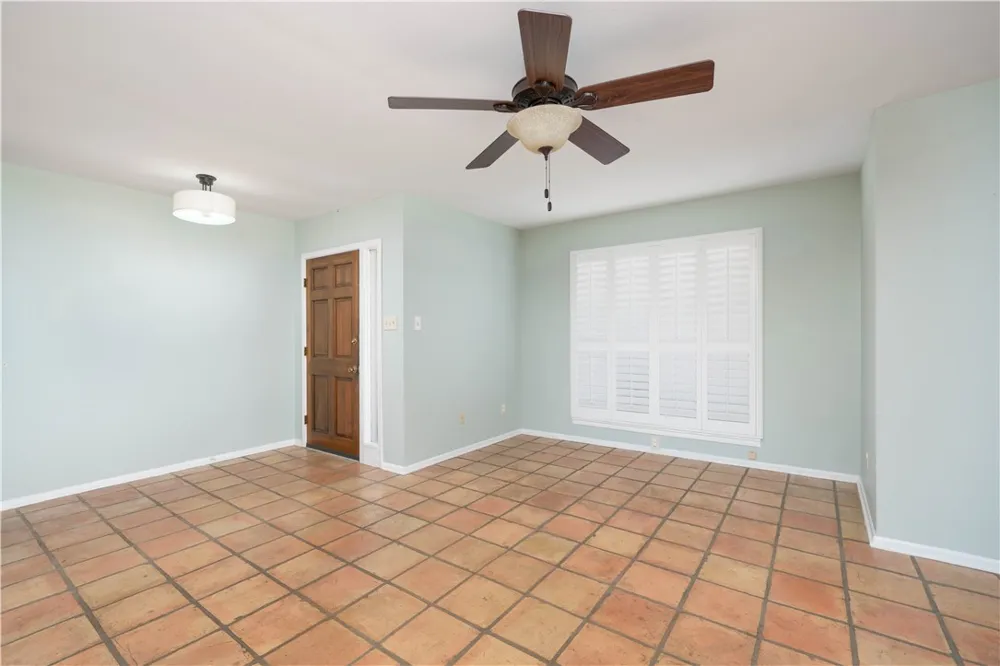750 Retama Avenue Taft, TX 78390