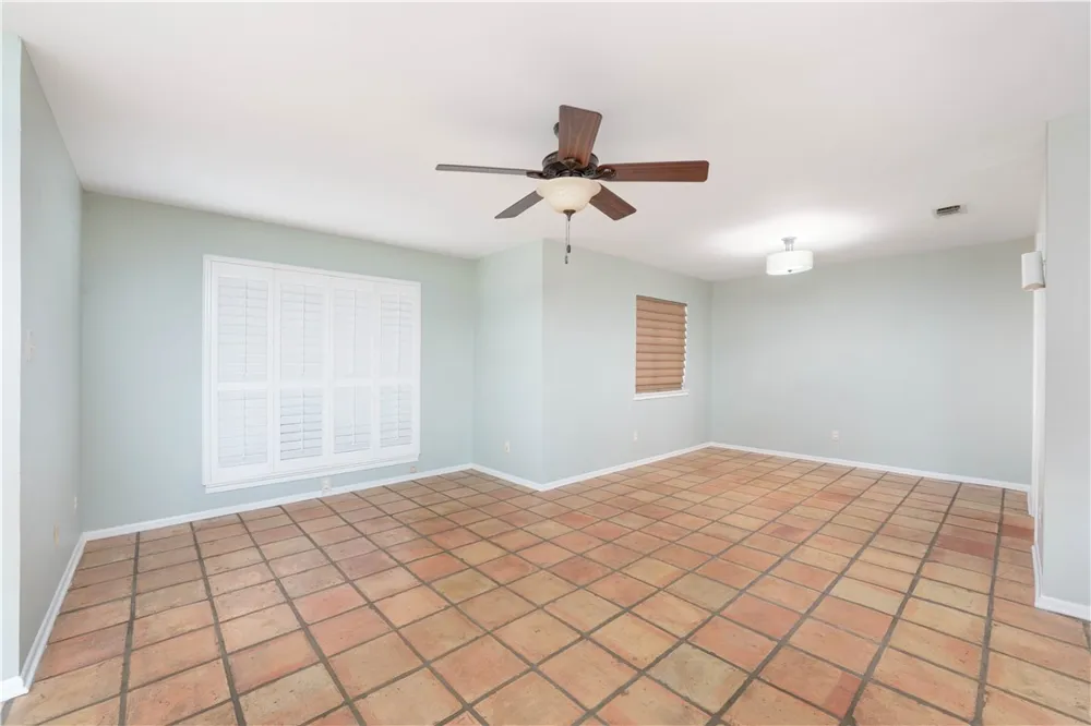 750 Retama Avenue Taft, TX 78390