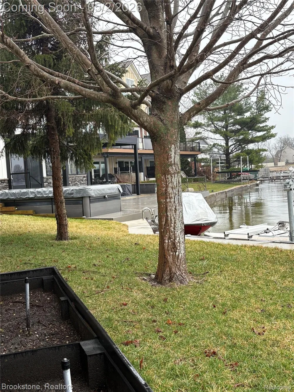208 Brittain Drive Lake Orion Village, MI 48362