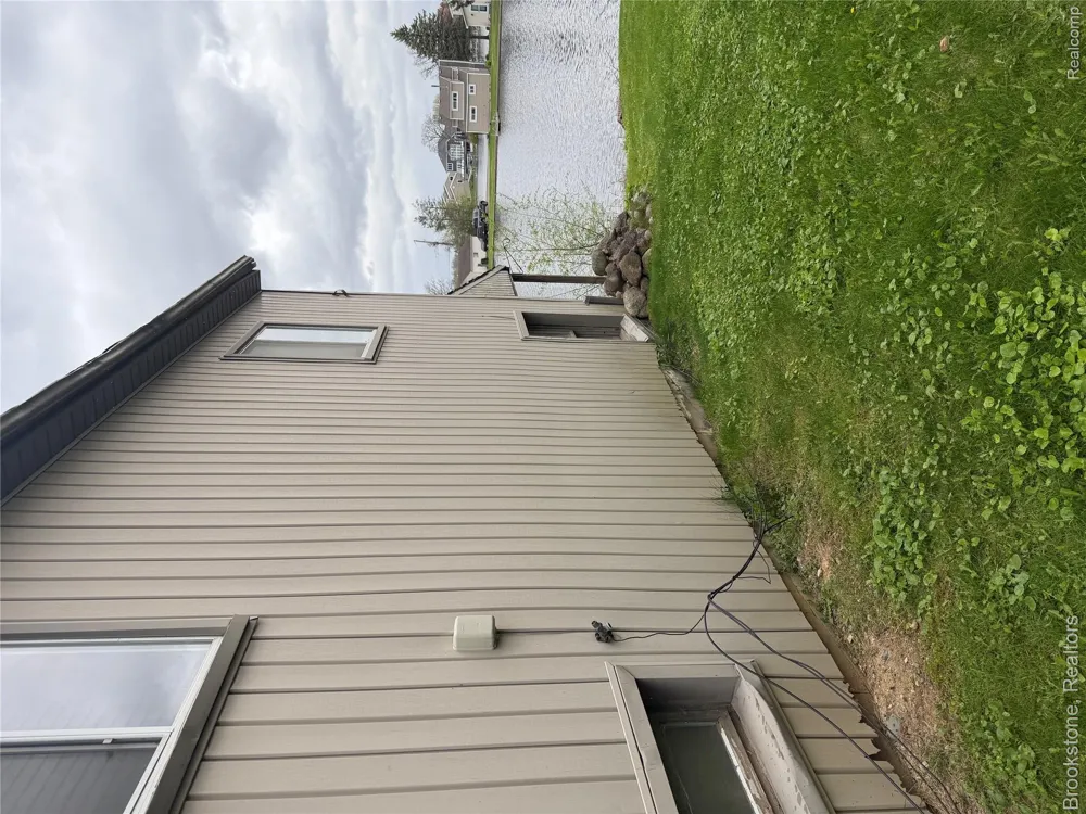 208 Brittain Drive Lake Orion Village, MI 48362