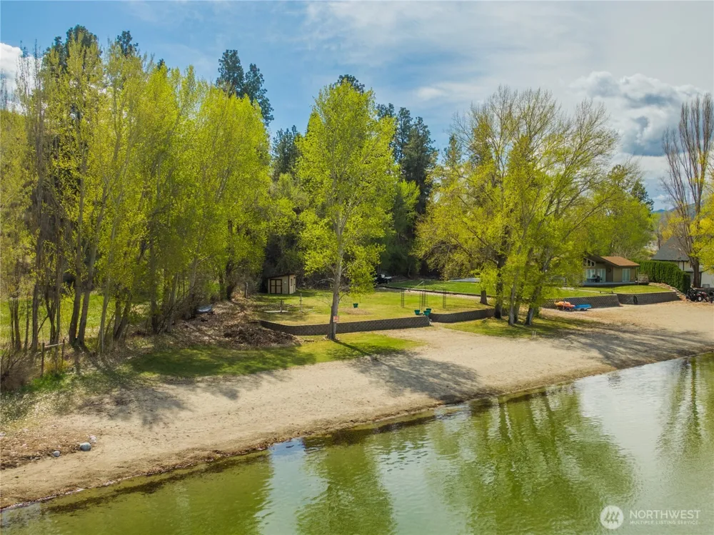41 Champerty Road Oroville, WA 98844