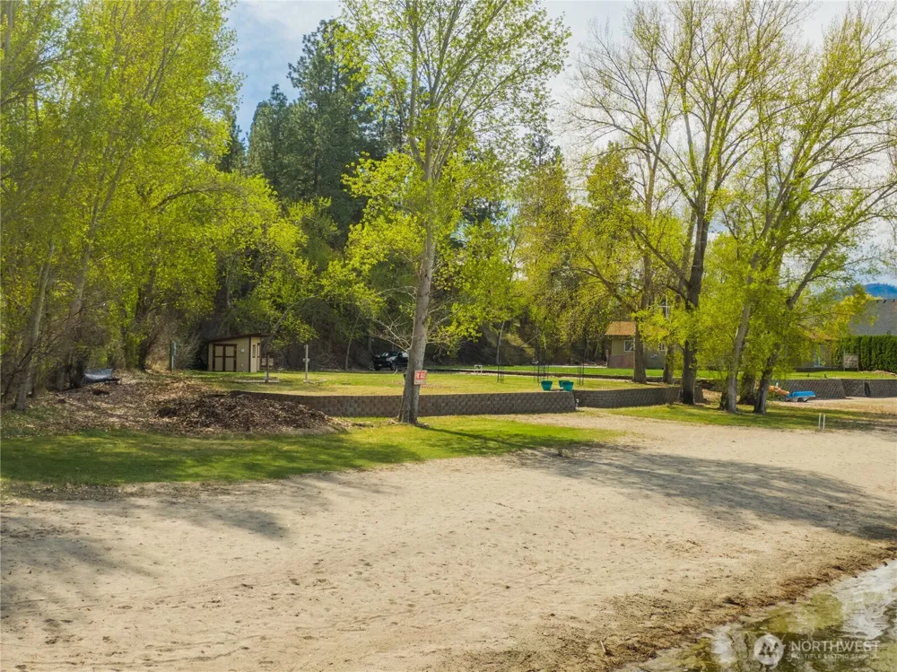 41 Champerty Road Oroville, WA 98844