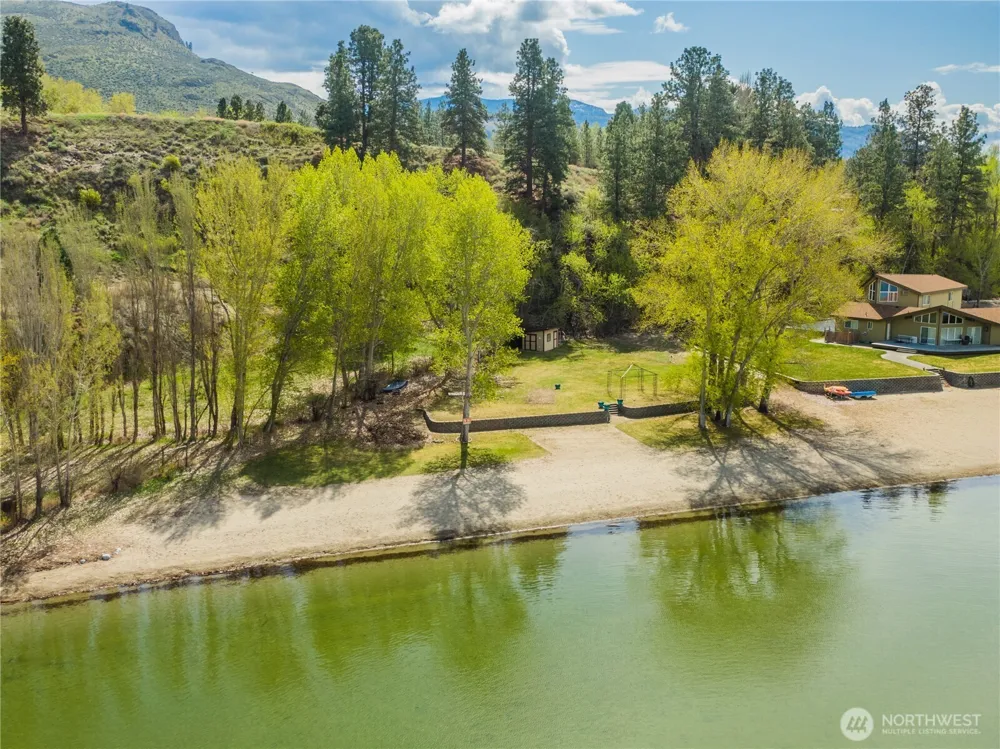 41 Champerty Road Oroville, WA 98844