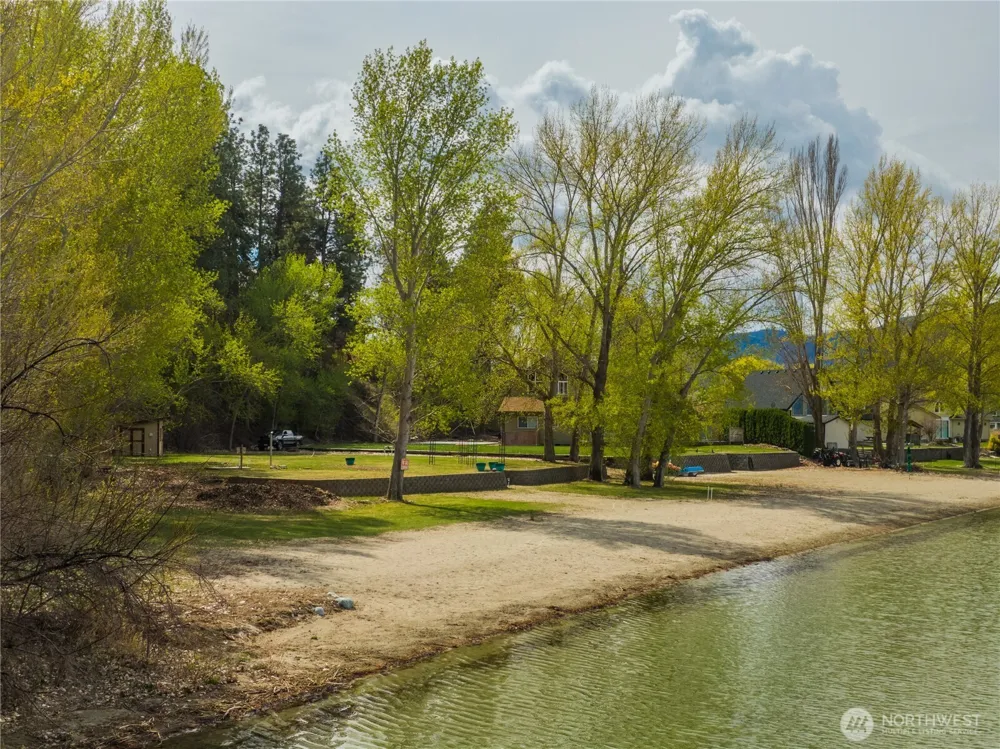 41 Champerty Road Oroville, WA 98844