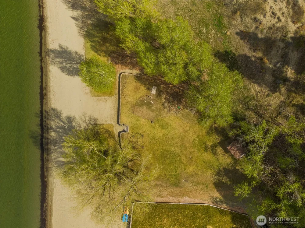 41 Champerty Road Oroville, WA 98844