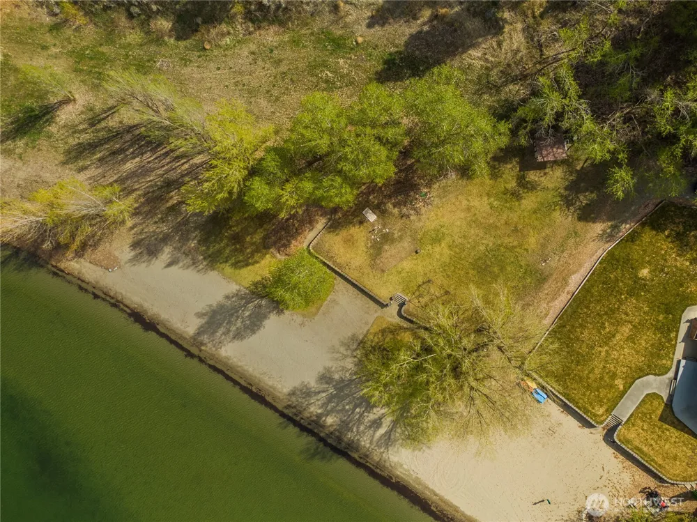 41 Champerty Road Oroville, WA 98844