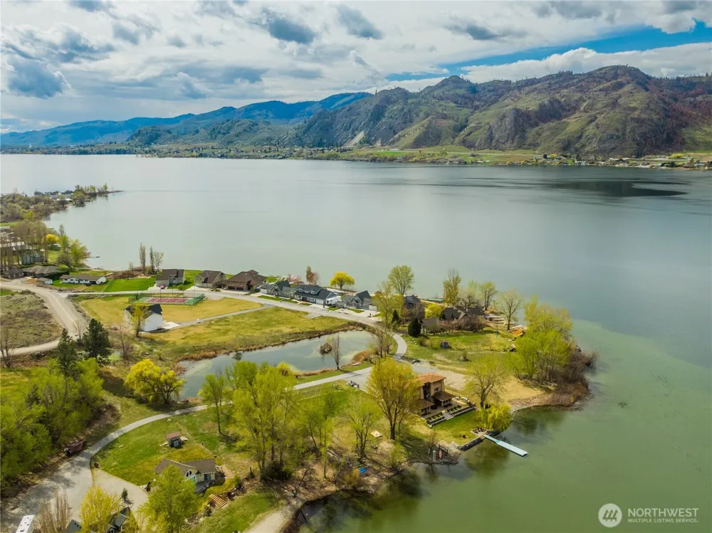 41 Champerty Road Oroville, WA 98844