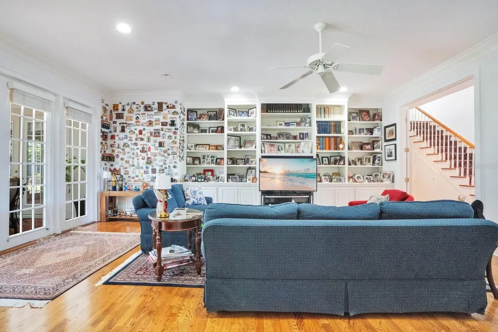 1451 HOLLINGSWORTH OAKS DRIVE Lakeland, FL 33803