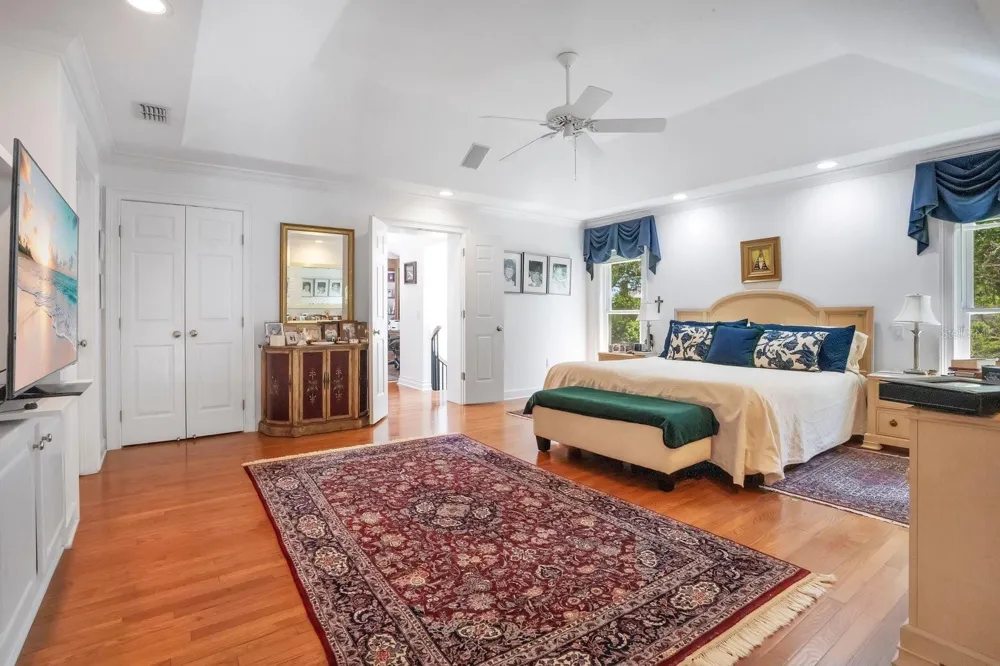 1451 HOLLINGSWORTH OAKS DRIVE Lakeland, FL 33803