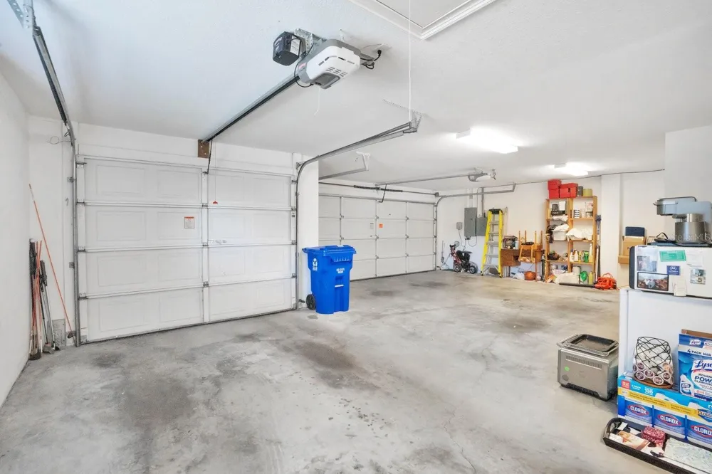 1451 HOLLINGSWORTH OAKS DRIVE Lakeland, FL 33803