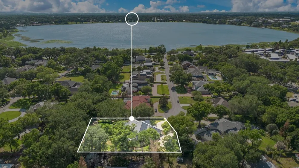1451 HOLLINGSWORTH OAKS DRIVE Lakeland, FL 33803